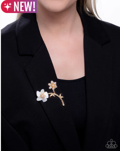 Blooming Boutonniere - Gold ♥ Brooch